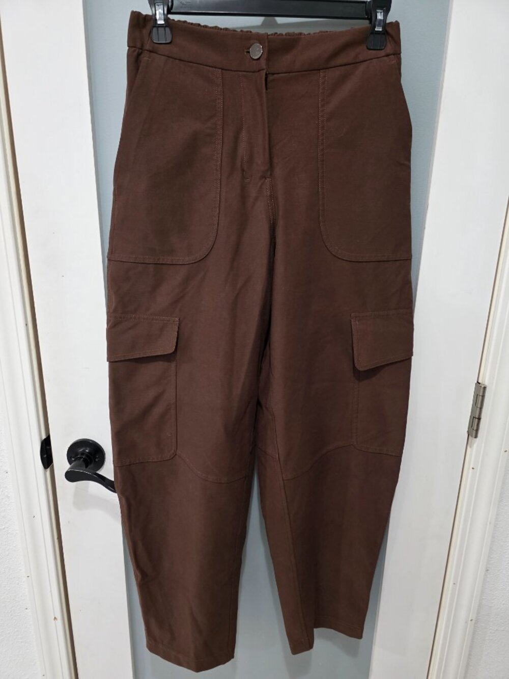 Lululemon Brown Barrel-Leg Cargo Pants‎ Size 26